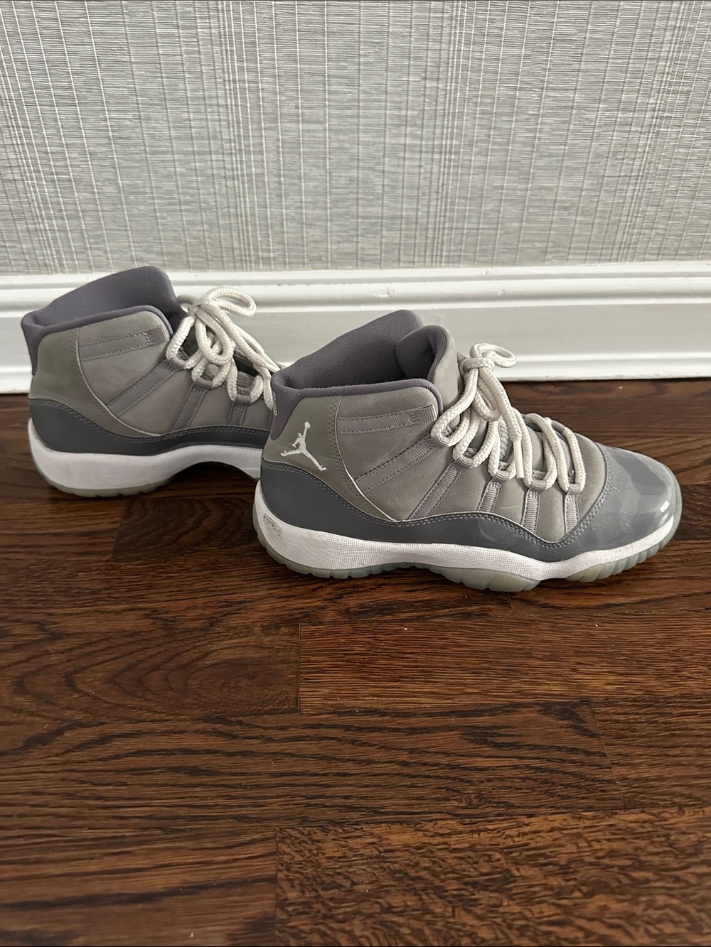 Jordan 11 Retro Mid Sneakers Sz. 6.5Y